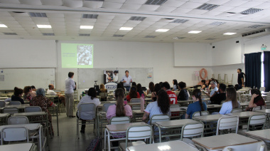 Se concretó la charla “Acompañar el final de la vida” en la Facultad de Salud