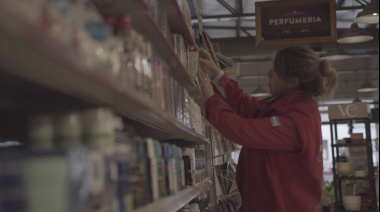 Anuncian aumento salarial para empleadas y empleados de comercio