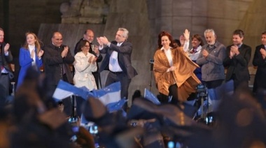 Alberto y Cristina cerraron la campaña en Rosario: "Vamos a volver a poner de pie a la Argentina"