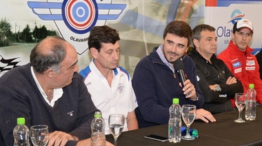 El intendente Galli presentó la octava fecha del Top Race en Olavarría