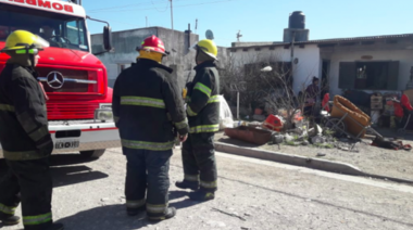 Una mujer herida tras un incendio en una vivienda del Barrio Lourdes