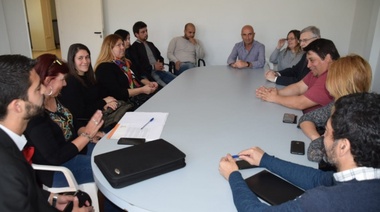 Cierre de Musimundo: Empleados despedidos se reunieron con concejales
