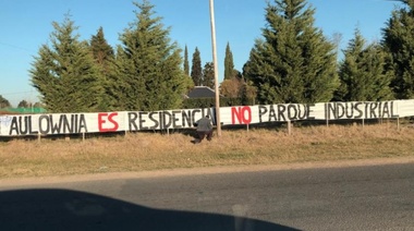 Vecinos del barrio Paulownia continúa el reclamo por la instalación de emprendimientos industriales en la zona residencial