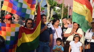 La comunidad boliviana se movilizó contra el Golpe de Estado en la ciudad