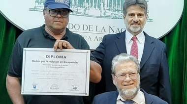 Ceferino Martínez fue reconocido por una Asociación contra la Polio en el Senado