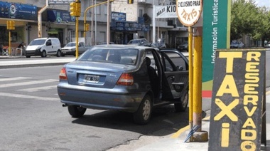 Remises y taxis están prohibidos de trasladar pasajeros
