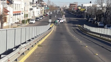 Se realizarán tareas de limpieza en el puente de Avenida Colón