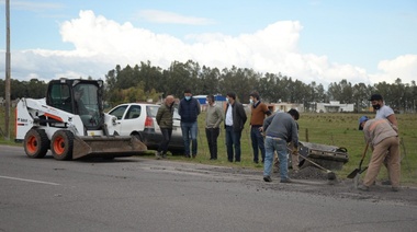 Este martes iniciaron los trabajos de bacheo en la Autopista Fortabat
