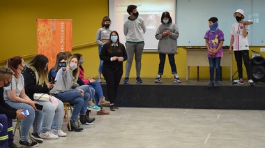 Estudiantes de la FACSO y de Esquiú compartieron un encuentro en el Campus Universitario