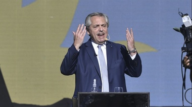 Fernández: “Los salarios de los que trabajan no van a pagar más impuesto a las ganancias”