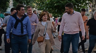 Patricia Bullrich visitó Olavarría y se reunió con vecinos y vecinas de la ciudad