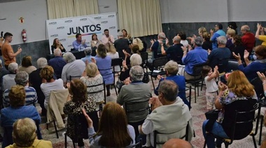 Patricia Bullrich visitó Olavarría y se reunió con vecinos y vecinas de la ciudad
