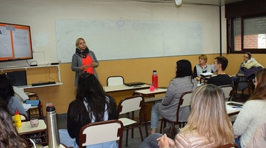 La Facultad de Sociales traspasa fronteras: estudiantes y docentes participan del Programa "PILA Virtual"