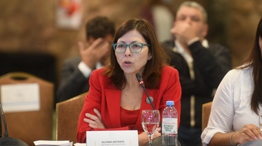 Renunciaron los funcionarios que acompañaron a Batakis en Economía