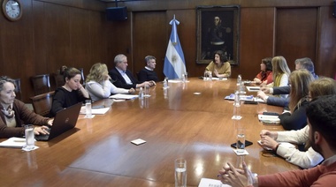 Salud, Educación y Desarrollo Social avanzan en la implementación de la Ley de Promoción de la Alimentación Saludable