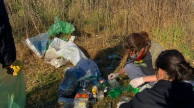 El grupo Plogging Juvenil realizará una jornada de limpieza de un espacio público en Sierras Bayas