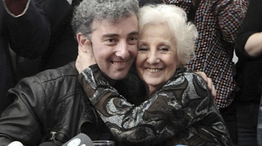 Se cumplen 8 años del encuentro entre Estela de Carlotto y su nieto Ignacio