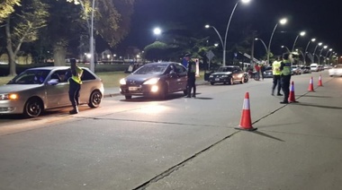 Operativos: retuvieron 5 autos, 8 motos y 3 licencias de conducir durante el fin de semana