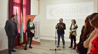 A 40 años del inicio de la pandemia del VIH se inauguró la Muestra Colectiva “Vihsibles”