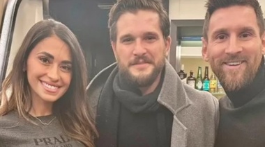 Furor por la foto de Antonela Rocuzzo y Lionel Messi junto a “Jon Snow”, personaje de Game Of Thrones