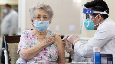 Coronavirus: suben levemente los contagios diagnosticados y ya está disponible el tercer refuerzo