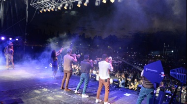 La Delio Valdez y Los Palmeras brillaron en la Fiesta Aniversario de Olavarría