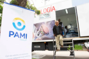 Denuncian sobreprecios pagados por PAMI en la compra de lentes intraoculares