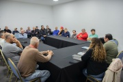 El Municipio se reunió con un importante número de taxistas