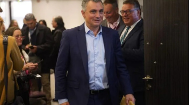 Sebastián Pareja calificó de "discapacitados" a los que agredieron la caravana de Javier Milei
