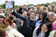 Axel Kicillof dijo que "vivimos en emergencia laboral, alimentaria y social"
