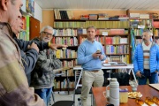 Maximiliano Wesner visitó la Biblioteca Popular “Crucero General Belgrano”