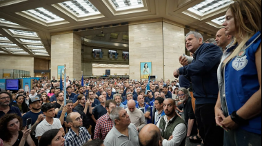 Trabajadores del Banco Nación marcharon en contra del DNU