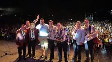 La Delio Valdez y Los Palmeras brillaron en la Fiesta Aniversario de Olavarría