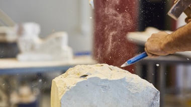 Se lanzará el Programa "Escuela de la Piedra y la Cerámica" en Sierras Bayas