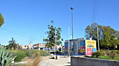 Vacunación antirrábica en el Paseo de la Salud