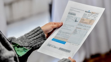 Tarifas luz y gas: buscan sacar subsidios a quienes tengan prepaga o viajaron al exterior