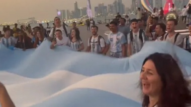 Argentina presente: se realizó un banderazo de hinchas en Qatar