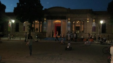 Vecinos de Parque Mitre indignados: “Nos orinan las puertas, se viene todo para adentro y Galli no es capaz de poner un baño químico”