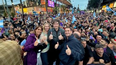 Elecciones: LLA ajusta detalles, sin confirmar la presencia de Javier Milei el miércoles en Ezeiza