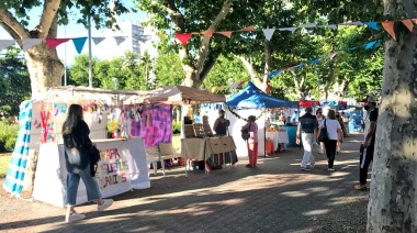 Este jueves inició una nueva Feria de Artesanos en la Plaza Central de la ciudad