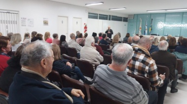 Con un gran marco de público, se realizó la charla “Olavarría y sus Colonias: Alemanes del Volga”