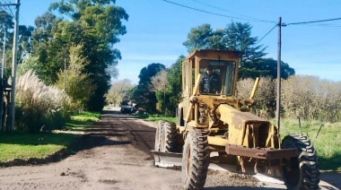 El Municipio continúa las tareas de mantenimiento vial de las localidades