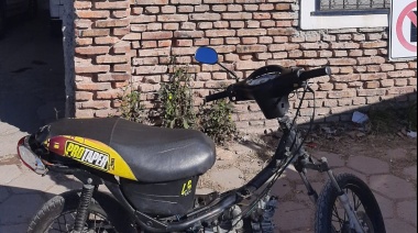 Un adolescente circulaba en una moto con el número del motor adulterado