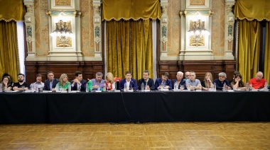El PJ Bonaerense rechaza el DNU de Javier Milei