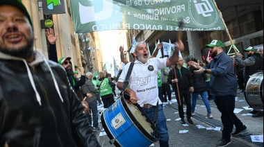 Tras una cautelar de la Bancaria, la Justicia frenó el capítulo laboral del DNU