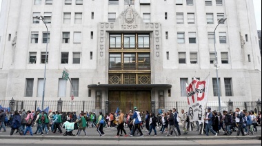 Organizaciones sociales, políticas y gremiales definen detalles de la protesta del 20 diciembre