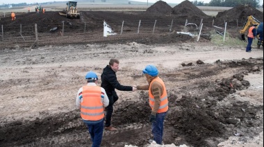 Maximiliano Wesner recorrió la obra del nuevo acceso a Sierras Bayas