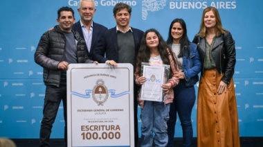 Kicillof y Alak entregaron la escritura gratuita número 100 mil