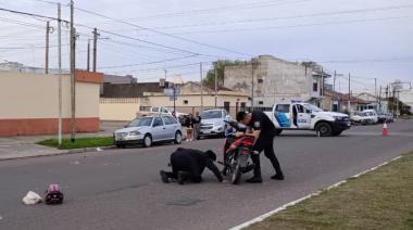 Un motociclista resultó herido tras protagonizar choque en Pringles y Cortés