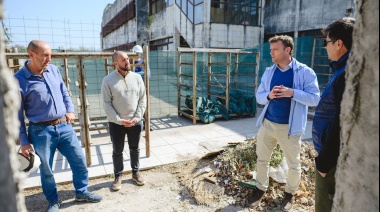 Maximiliano Wesner recorrió el inicio de obra en la Escuela Técnica Nº 1 del Barrio CECO